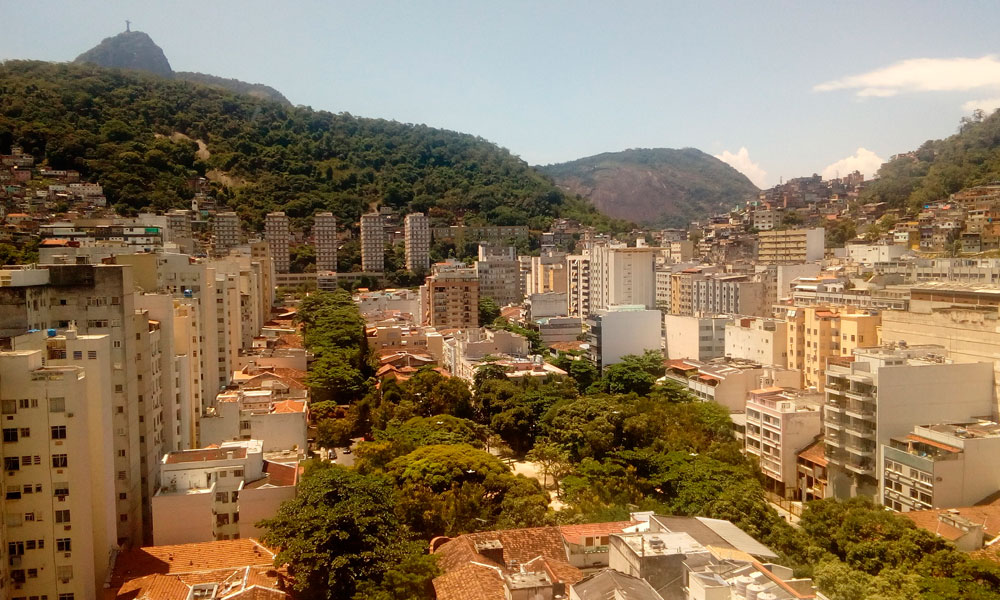 O Bairro Peixoto é um milagre.